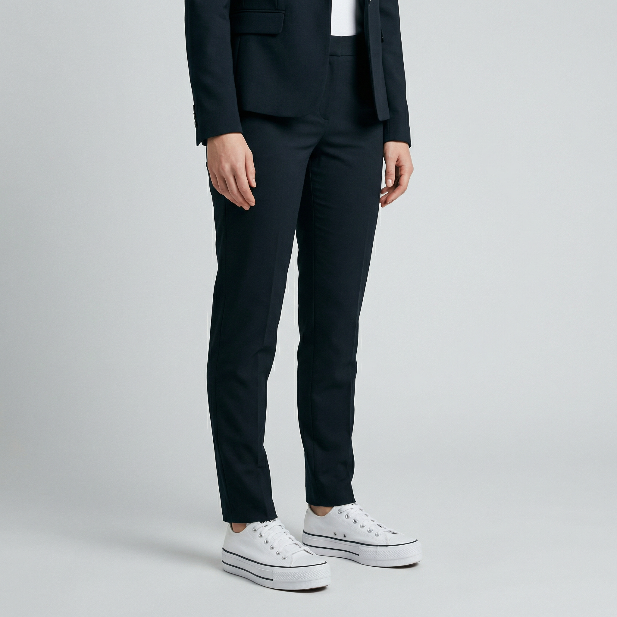 Classic White Canvas Sneakers For Women With Platform Rubber Soles