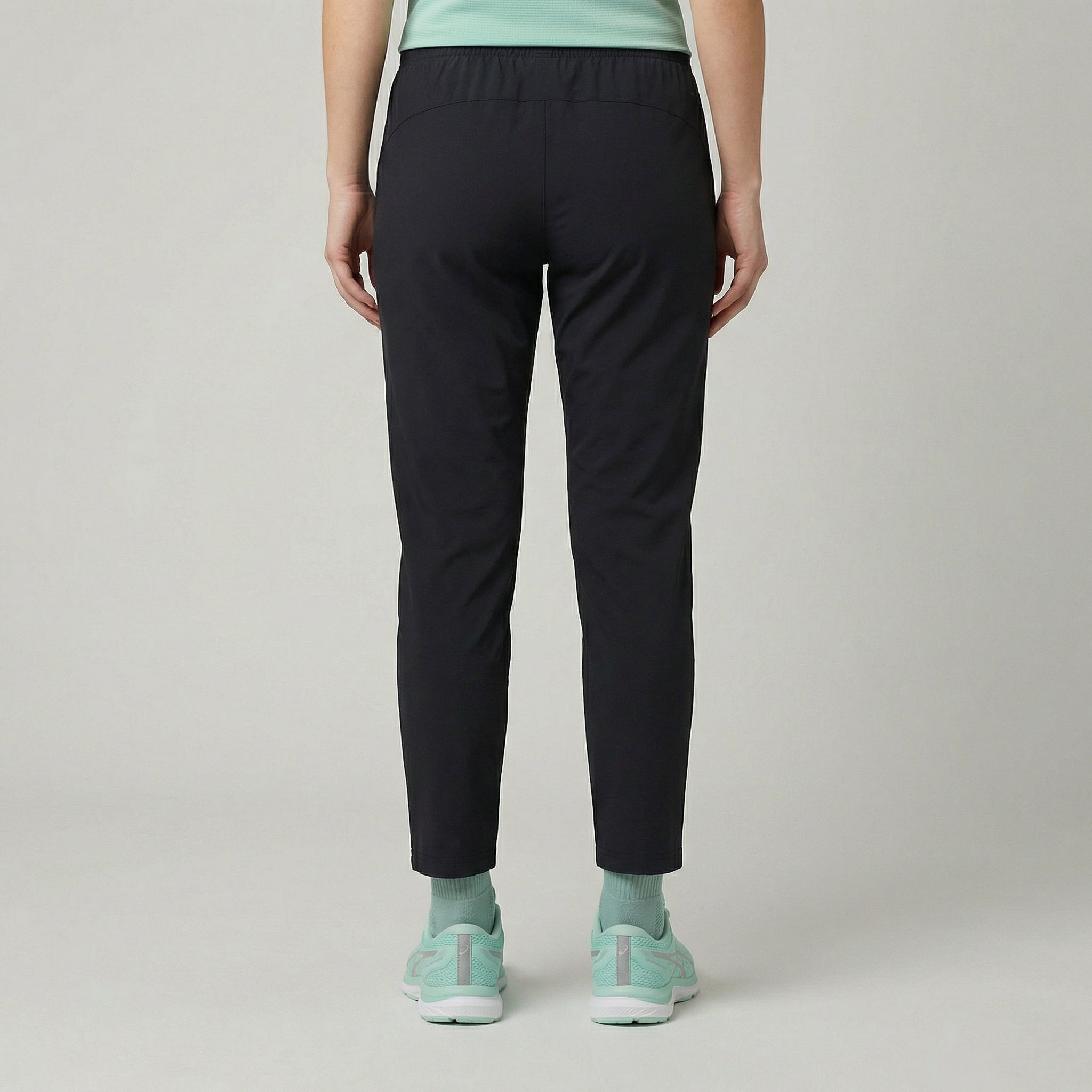 Breathable Mesh Running Shoes With Reflective Accents